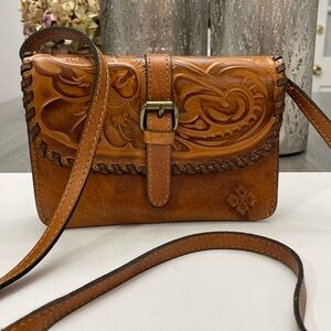 Patricia Nash Tooled Leather Crossbody in Warm Tan
